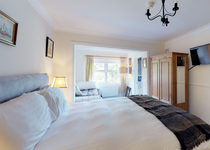 07-mary-mcaleese-room-view--milltown_house_dingle_kerry_ireland_2019
